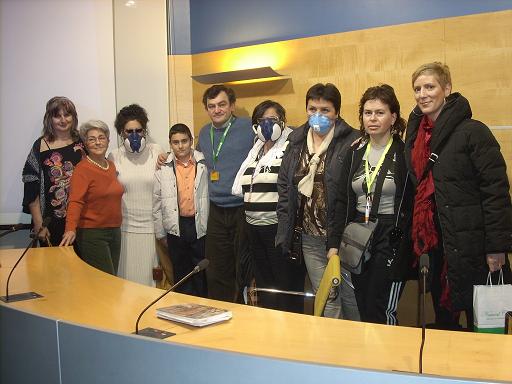 Carlos de Prada (Pte. Fodesam) con enfermas de SQM y otras enfermedades ambientales en la anterior edición de Biocultura Valencia